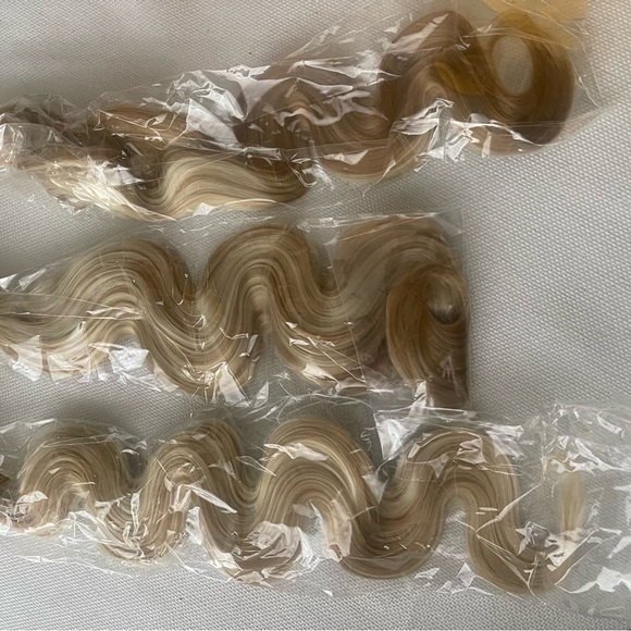 18” 20” 22” Sun Streaked Blonde Sew In Weave Extensions NEW Deep Ocean Waves - Picture 3 of 4